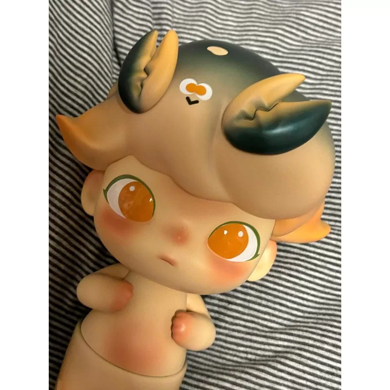 DIMOO Blue Crab Plus Limited Figure DIMOO Blue Crab Plus Limited Figure