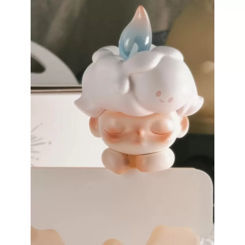 DIMOO Chiffon Cake Limited Figure DIMOO Chiffon Cake Limited Figure