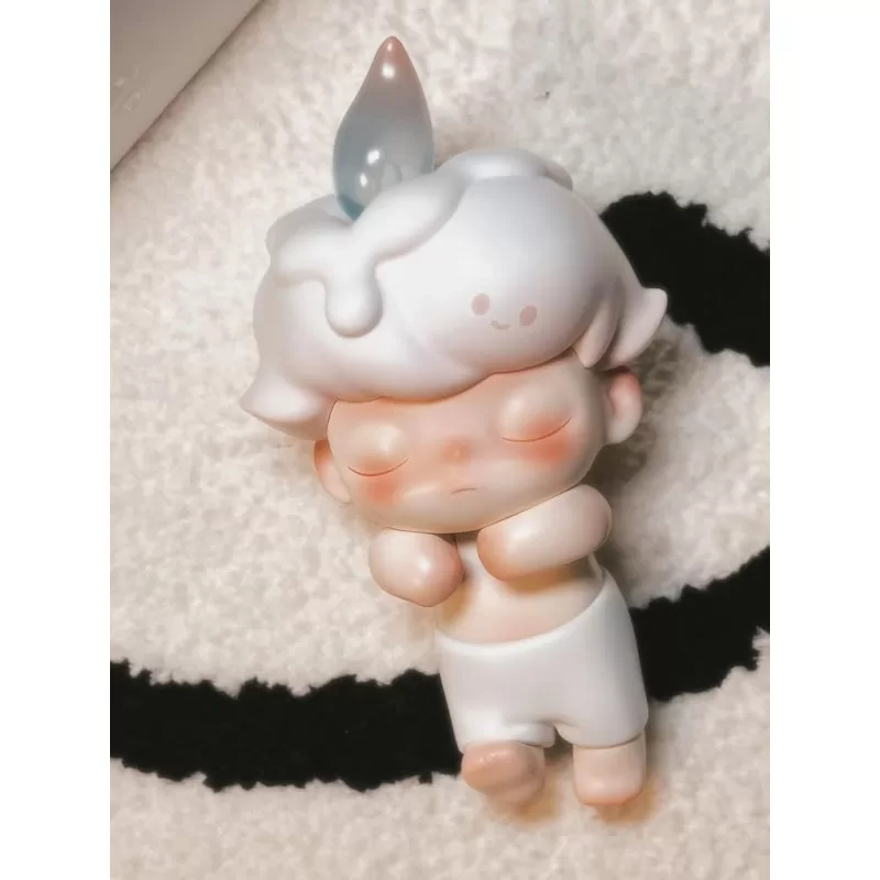 DIMOO Chiffon Cake Limited Figure DIMOO Chiffon Cake Limited Figure