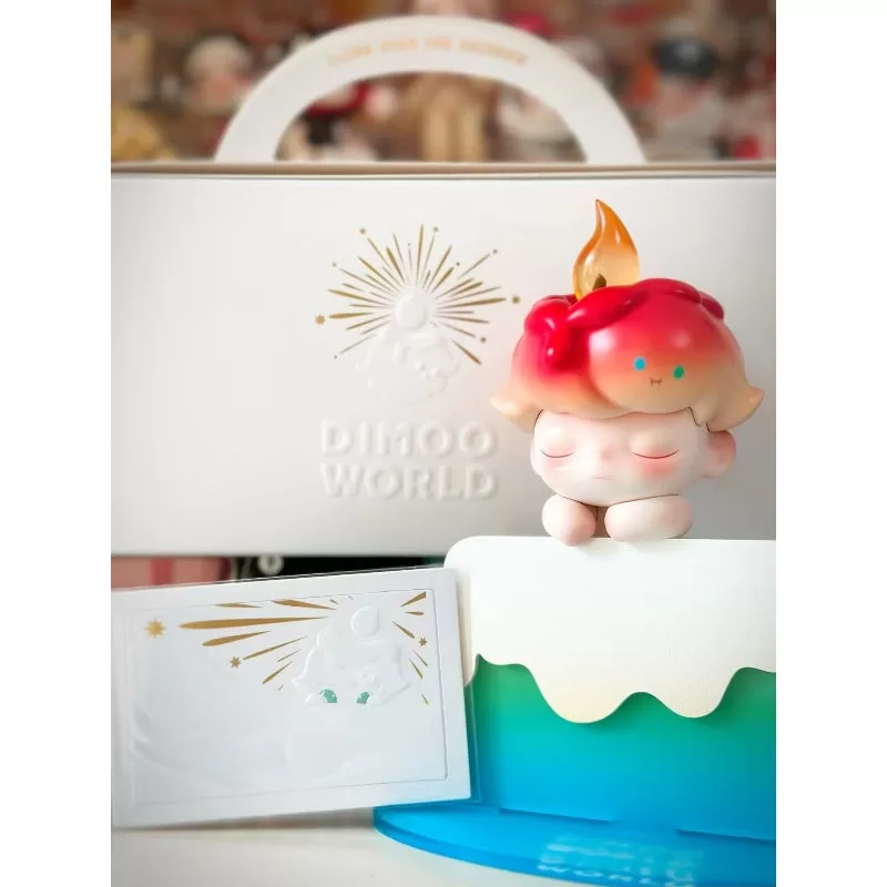 DIMOO Climb Over For Rainbow Limited Figure