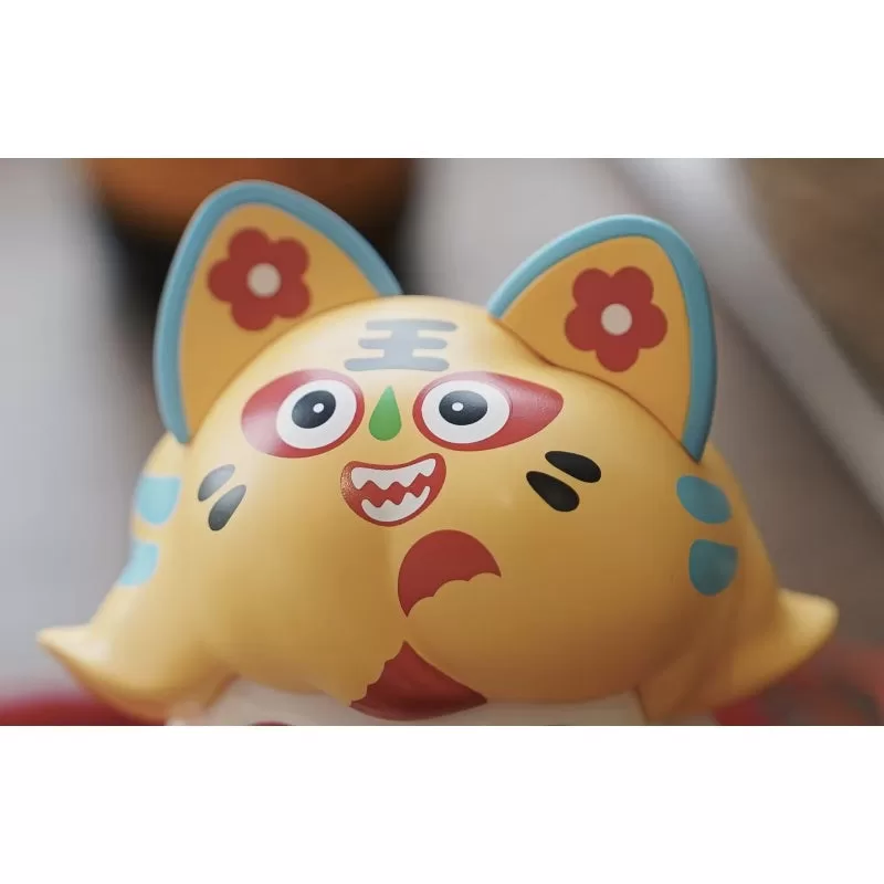 DIMOO Cloth Tiger Limited Figure DIMOO Cloth Tiger Limited Figure