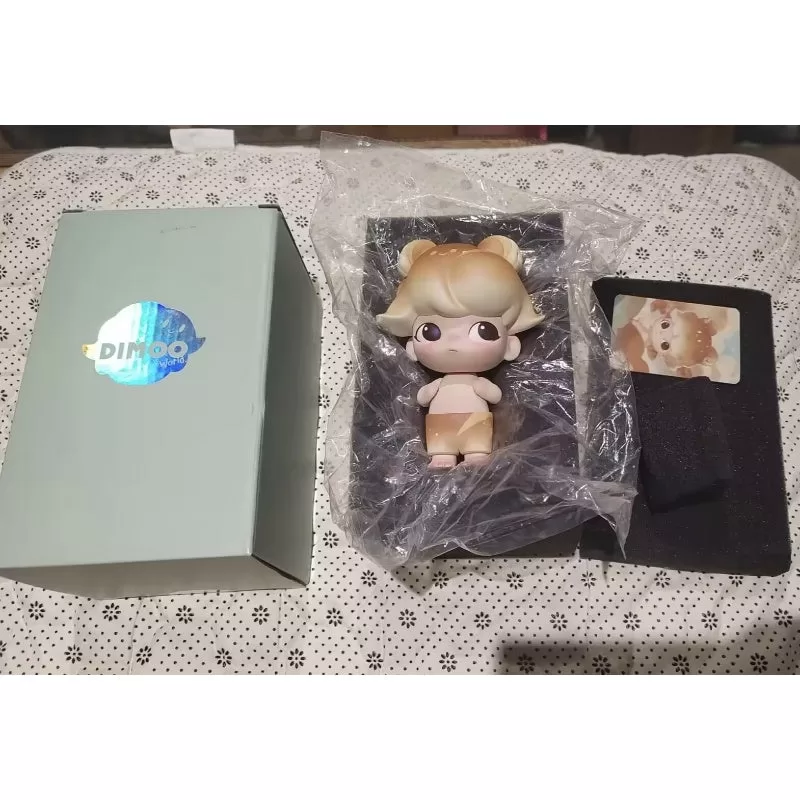DIMOO Croissant Limited Figure