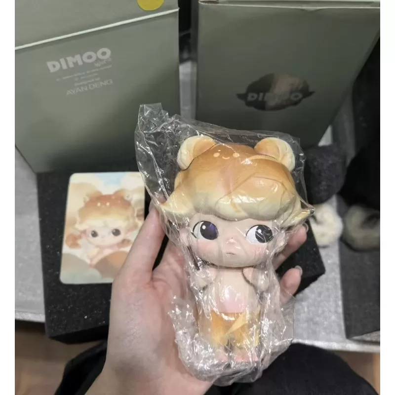 DIMOO Croissant Limited Figure DIMOO Croissant Limited Figure