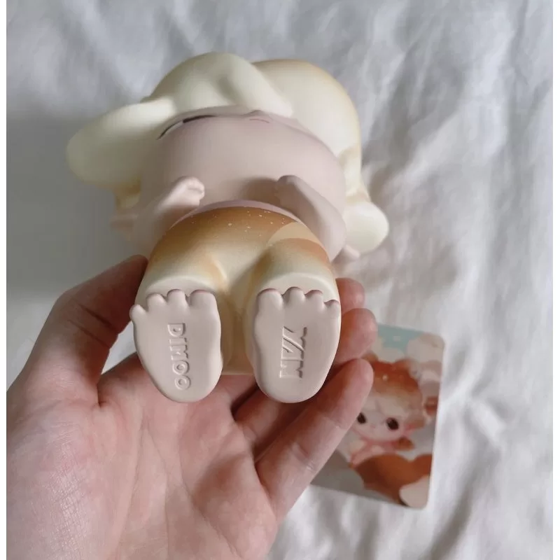 DIMOO Croissant Plus Limited Figure DIMOO Croissant Plus Limited Figure