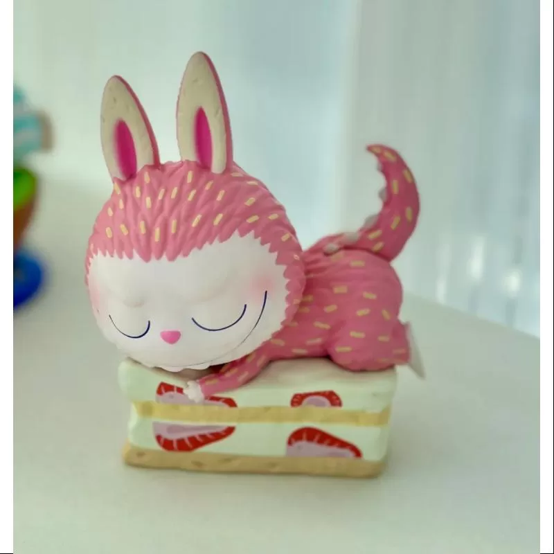 Labubu The Monsters Patisserie Series Strawberry fraisier cake Labubu The Monsters Patisserie Series Strawberry fraisier cake