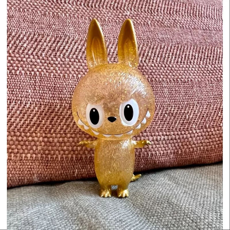 Labubu The Monsters The Little Monsters Zimomo Series 4 Goud