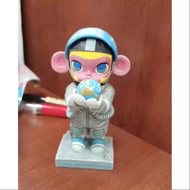 MOLLY Anniversary Statues Classical Retro Series 1 Twinkle Twinkle Little Earth MOLLY Anniversary Statues Classical Retro Series 1 Twinkle Twinkle Little Earth