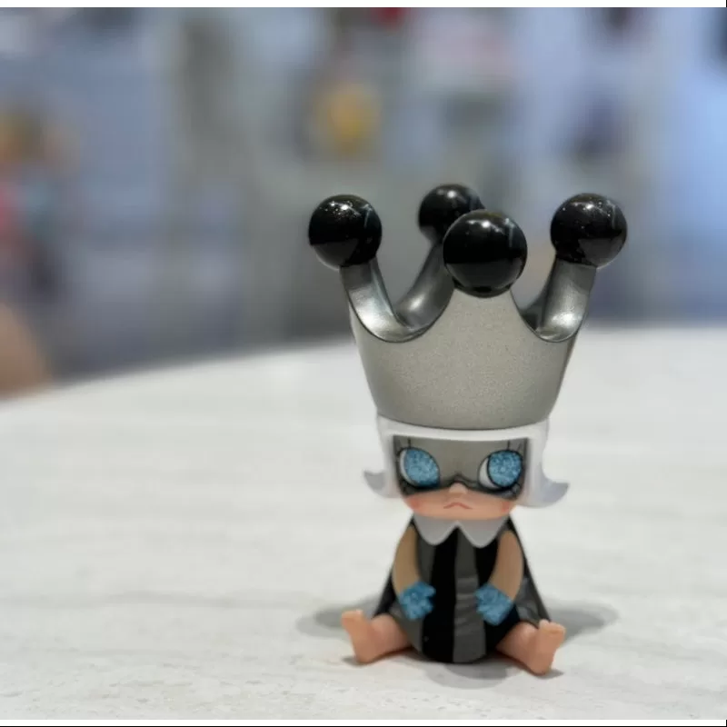 MOLLY Baby Molly Black Iron Figurine 2016 Limited Edition