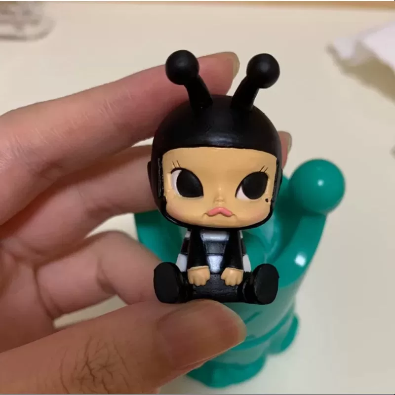 MOLLY Baby Molly Series 2 Bee Black Eyes