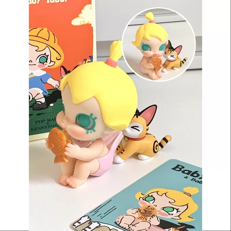 MOLLY Baby Molly u0026 Baby Tabby Series Sneak a Bite