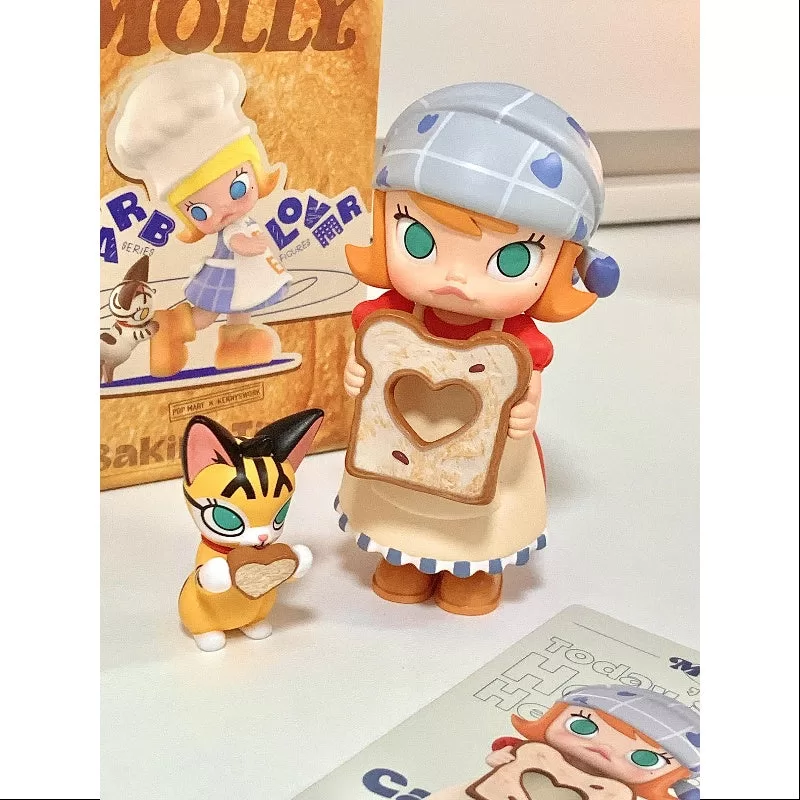 MOLLY Carb Lover Baking Time Series Heart to Heart Toast