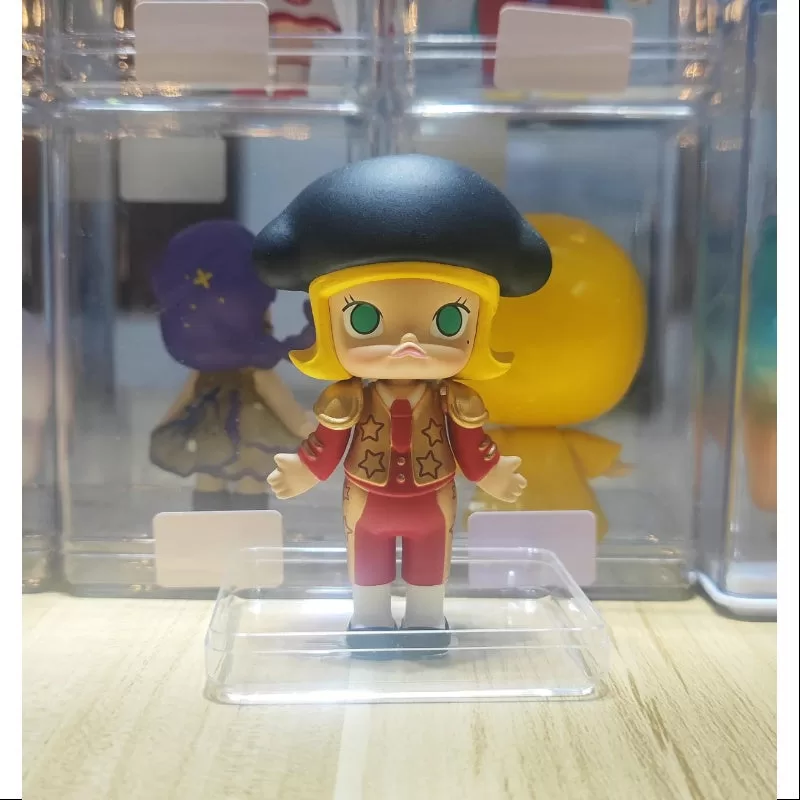 MOLLY Finding Big Ear Series Matador