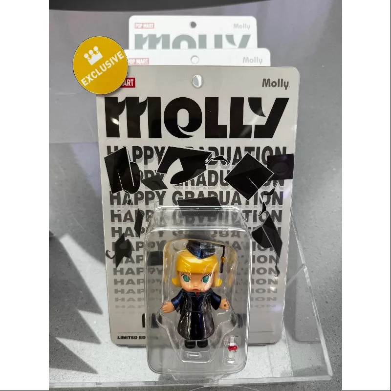 MOLLY Happy Graduation Figurine 2016 Macao Limited Edition