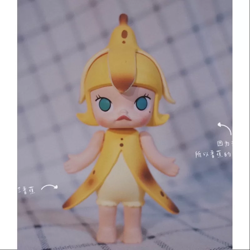 MOLLY Hi Banana Figurine 2017 Limited Edition