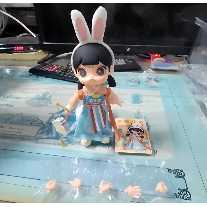 MOLLY Lantern Show Action Figure MOLLY Lantern Show Action Figure