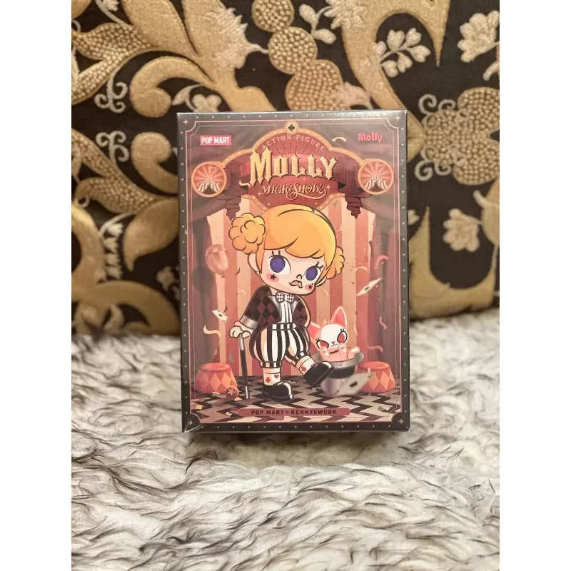 MOLLY Magic Show Action Figure