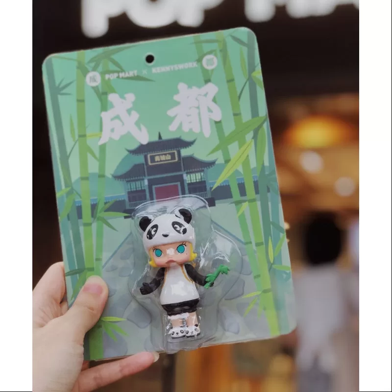 MOLLY Panda Chengdu Figurine 2020 Limited Edition MOLLY Panda Chengdu Figurine 2020 Limited Edition