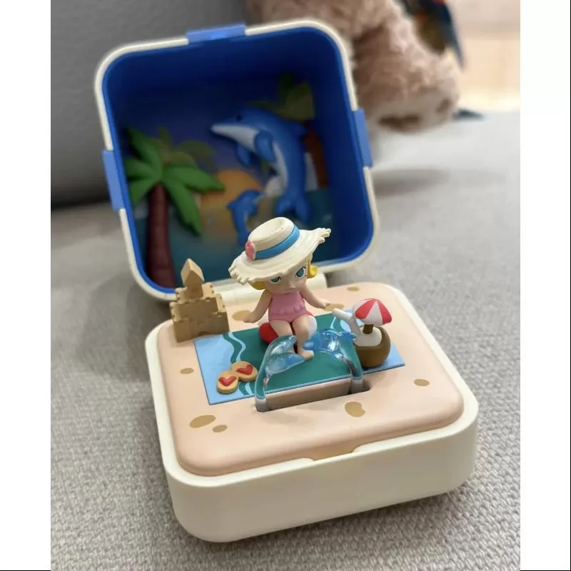 MOLLY Pop Mart Romantic Ring Box Series 1 MOLLY