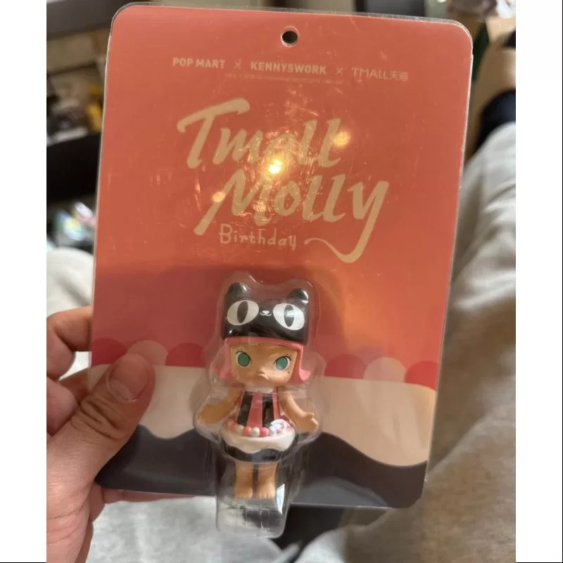 MOLLY Tmall Molly Birthday Figurine 2017 Limited Edition