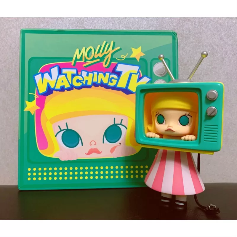 MOLLY Watching TV 2020 Limited Edition