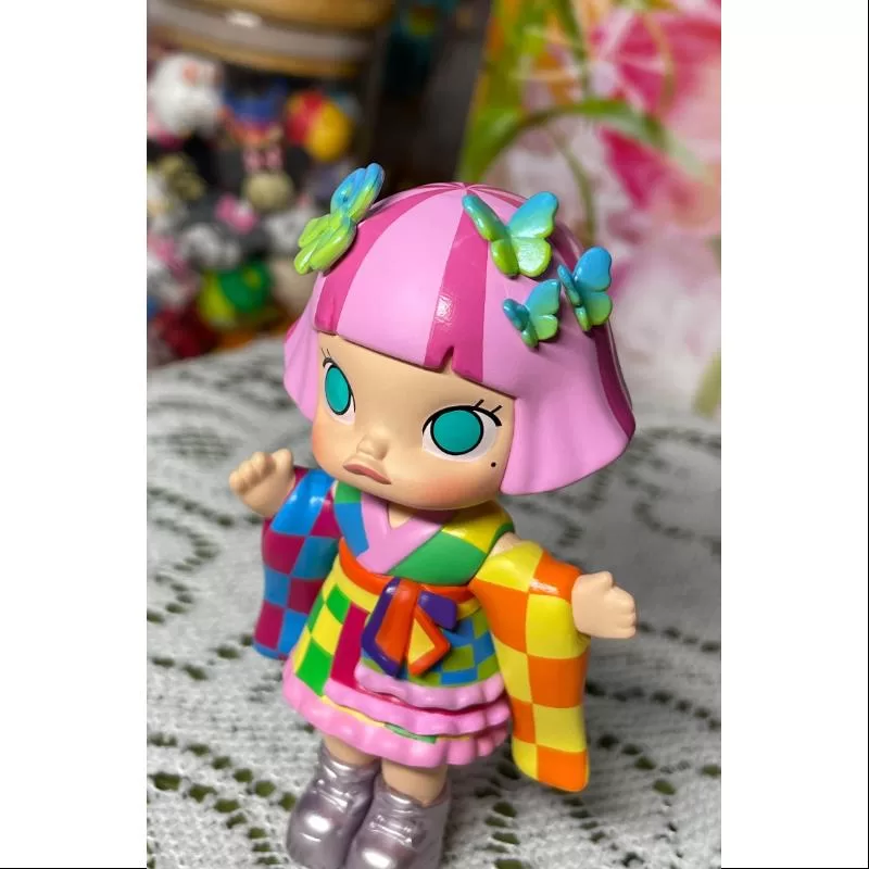 MOLLY X MIKA NINAGAWA NIGHTTIME RAINBOW BOB Limited edition
