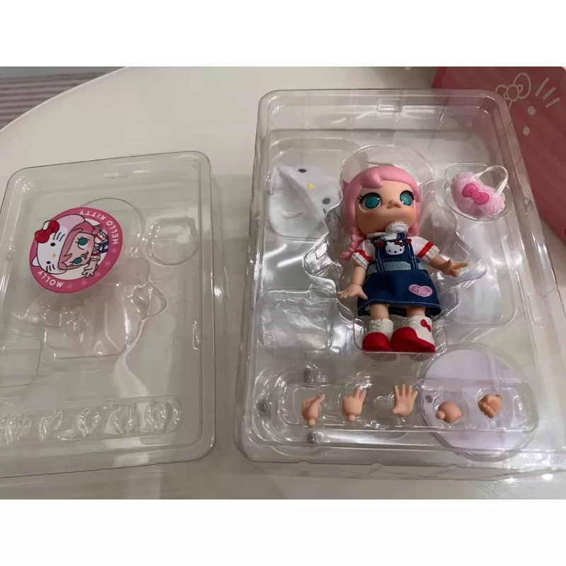 MOLLY x Hello Kitty Action Figure