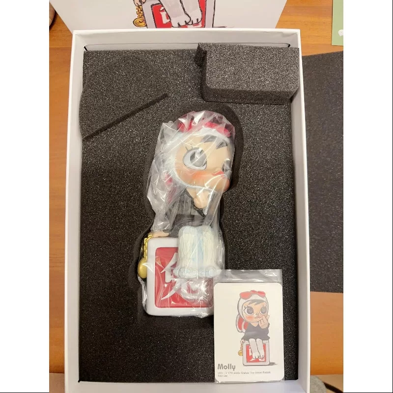 MOLLY x Silent Trick 17th Anniversary Statue The Moon Rabbit Red 2023 LIMITED MOLLY x Silent Trick 17th Anniversary Statue The Moon Rabbit Red 2023 LIMITED