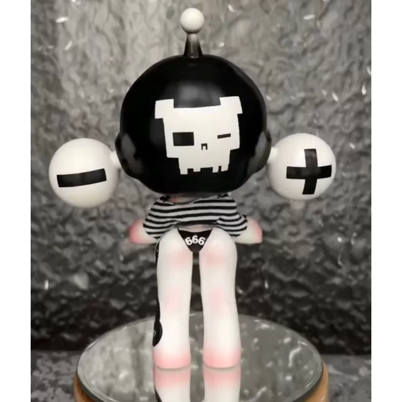 Skullpanda Dark Prisoner Limited Figurine Skullpanda Dark Prisoner Limited Figurine