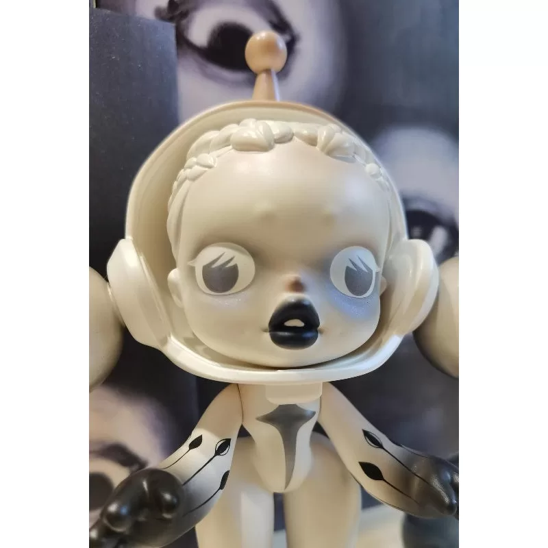 Skullpanda Introspection Limited Figure Skullpanda Introspection Limited Figure