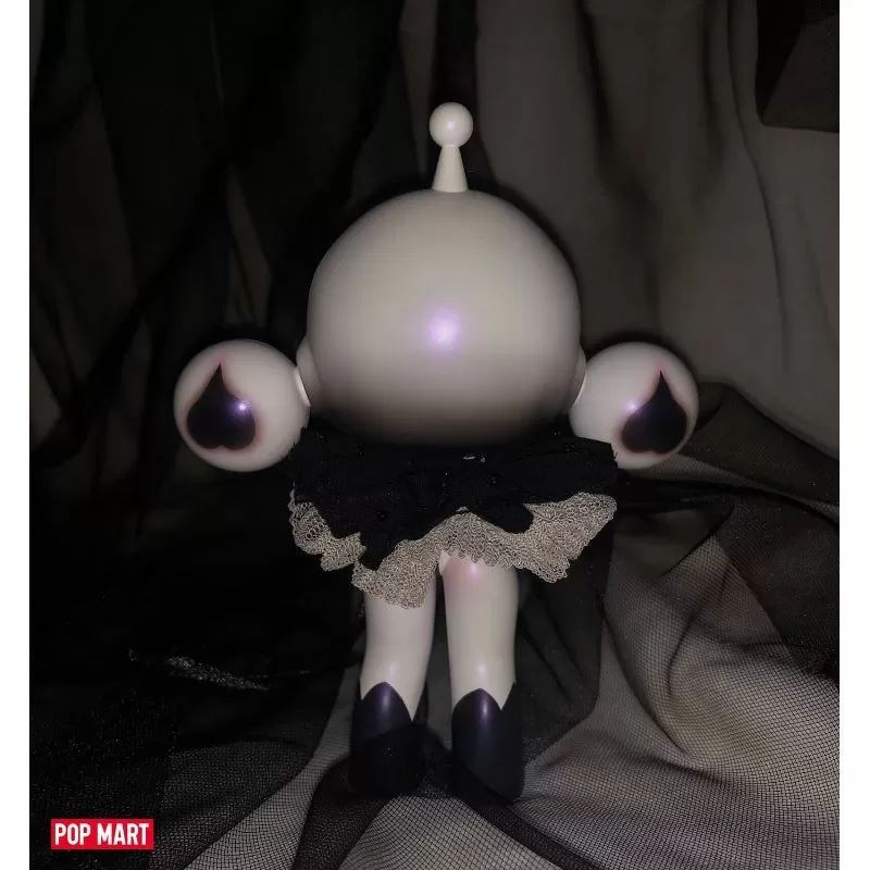 Skullpanda Queen Of Spades Limited Figurine Skullpanda Queen Of Spades Limited Figurine