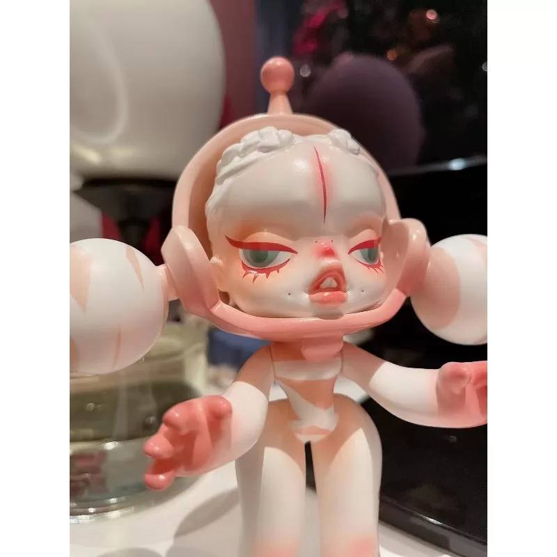 Skullpanda Salome Limited Figurine Skullpanda Salome Limited Figurine